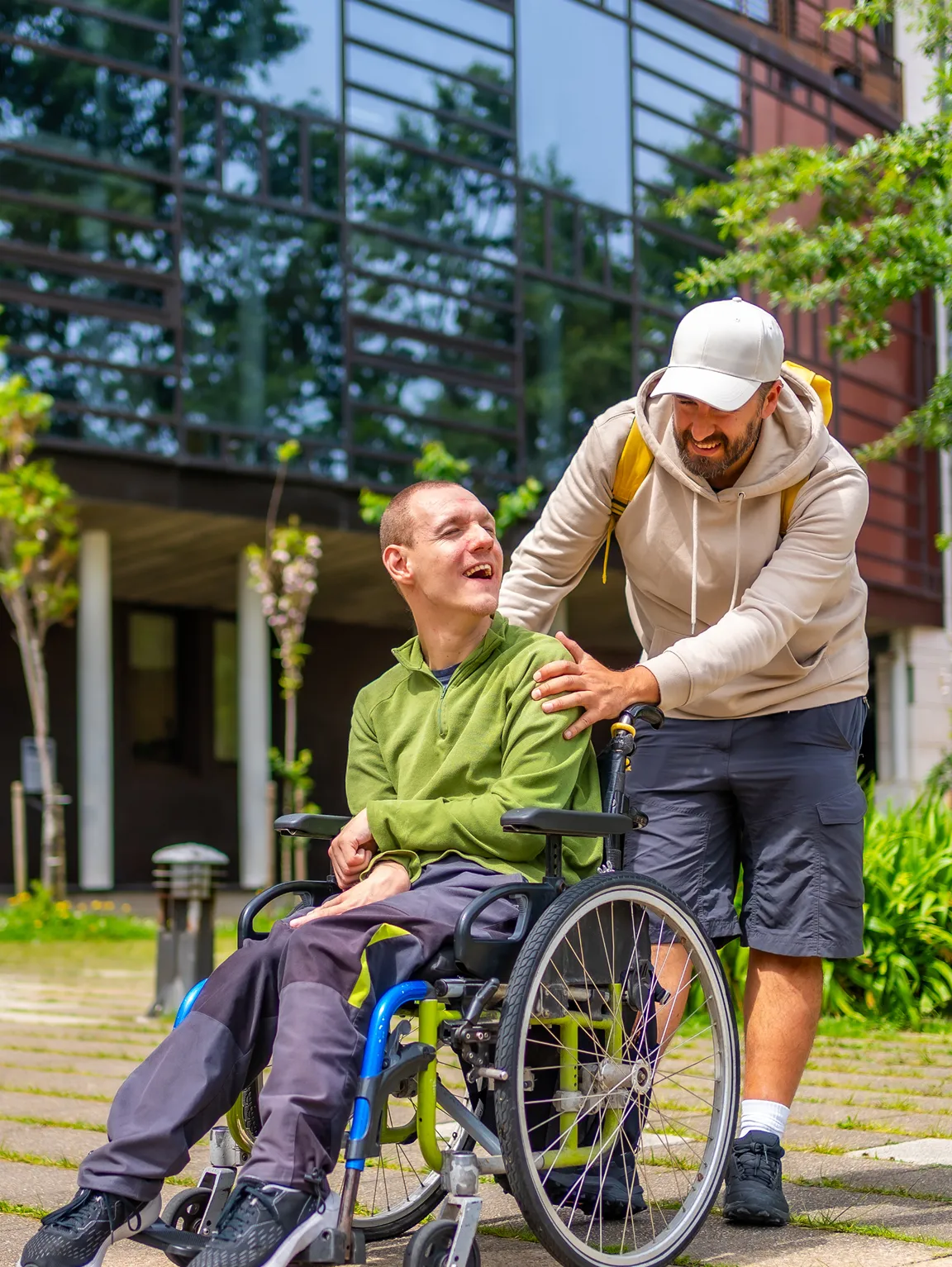 Pflegefachkraft im Arbeitsalltag der außerklinischen Intensivpflege beim 1A Pflegedienst.